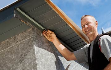 soffit installation Oakenholt